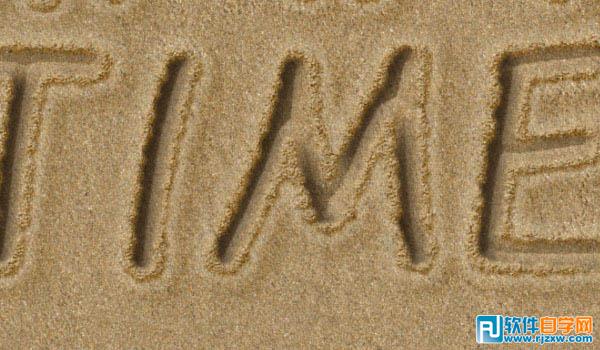 制作创意的沙滩划痕字