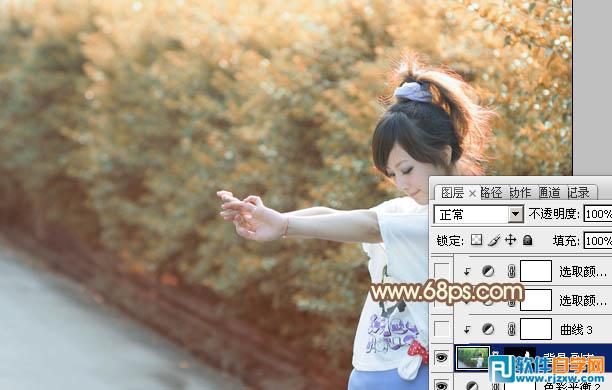 Photoshop给绿树边的美女调出柔和的橙黄色